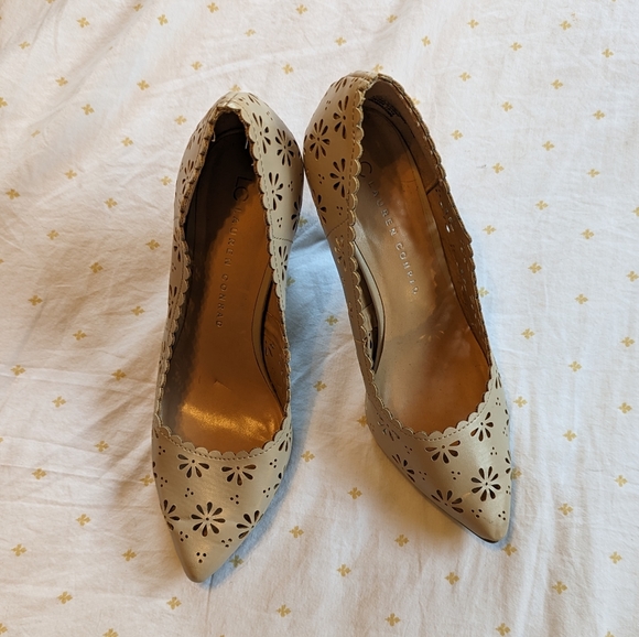 Floral Cutout High Heels - Picture 3 of 4